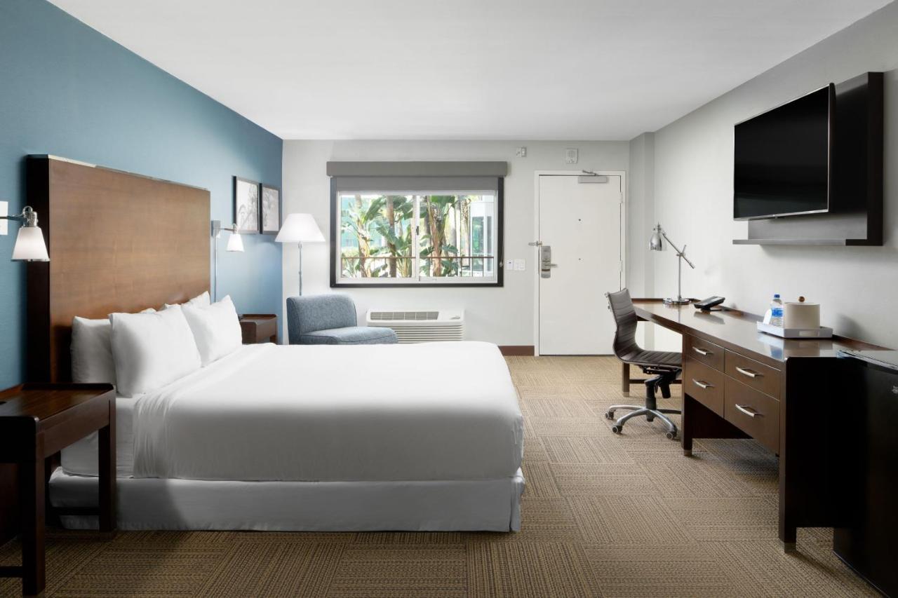 โฟร์ พอยต์ บาย เชอราตัน แอนาไฮม์ Hotel ภายนอก รูปภาพ