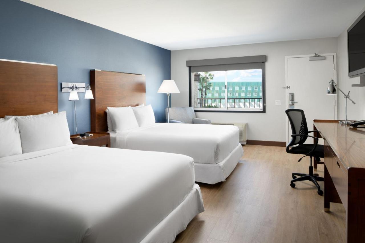 โฟร์ พอยต์ บาย เชอราตัน แอนาไฮม์ Hotel ภายนอก รูปภาพ