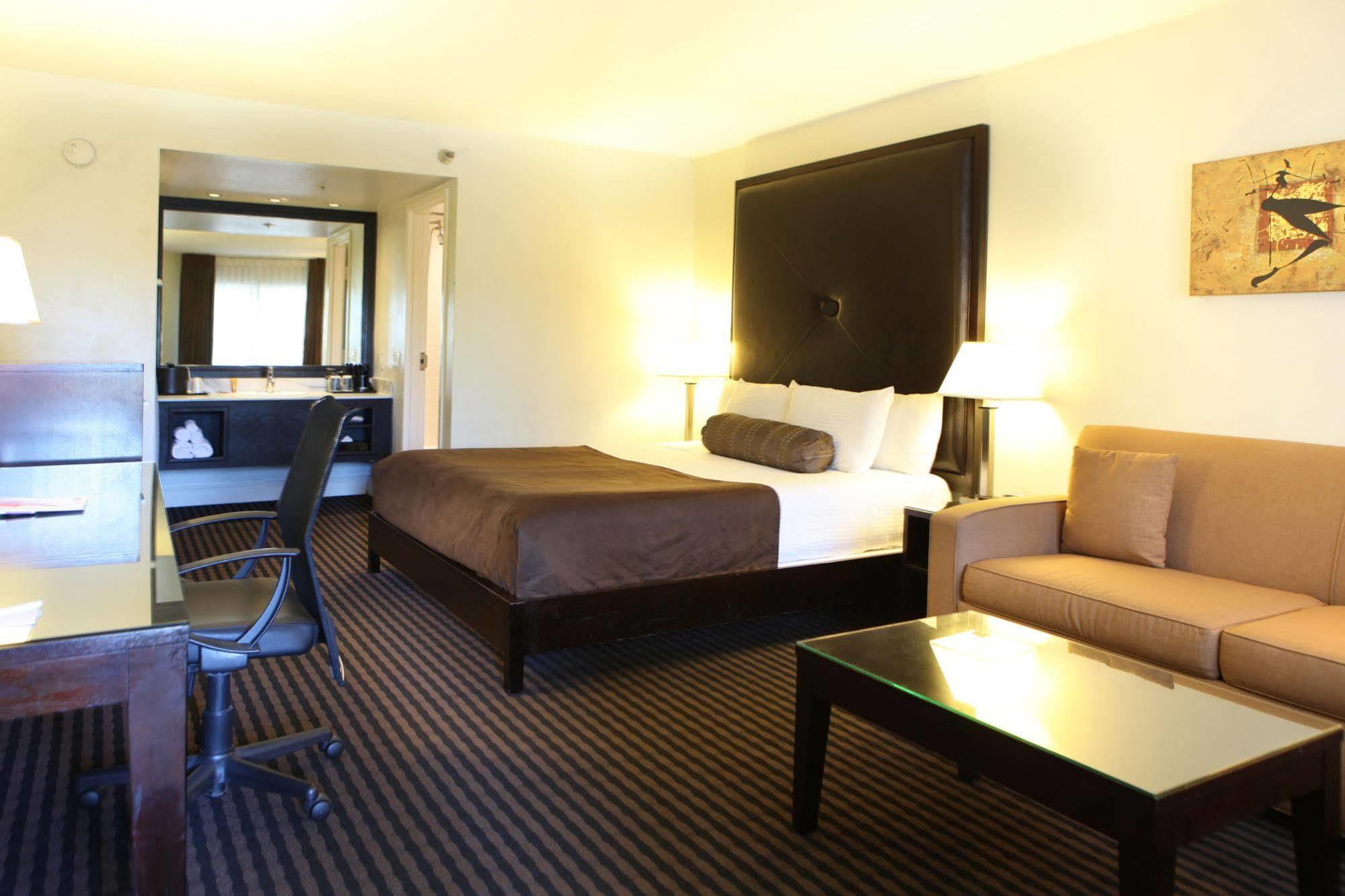 โฟร์ พอยต์ บาย เชอราตัน แอนาไฮม์ Hotel ภายนอก รูปภาพ